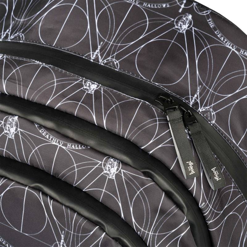 BAAGL SET 3 Skate Harry Potter Relikvie smrti: batoh, penál, sáček BAAGL SET 3 Skate Harry Potter Relikvie smrti: batoh, penál, sáček