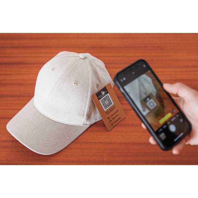 Recyklovaná šiltovka 200gr z Milo AWARE™, biela off Recyklovaná šiltovka 200gr z Milo AWARE™, biela off