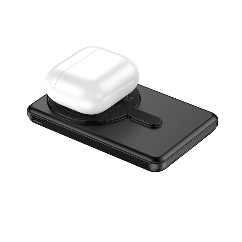 Magnetická powerbanka Urban Vitamin Redwood 5v1 5000mAh 20W, čierna Magnetická powerbanka Urban Vitamin Redwood 5v1 5000mAh 20W, čierna