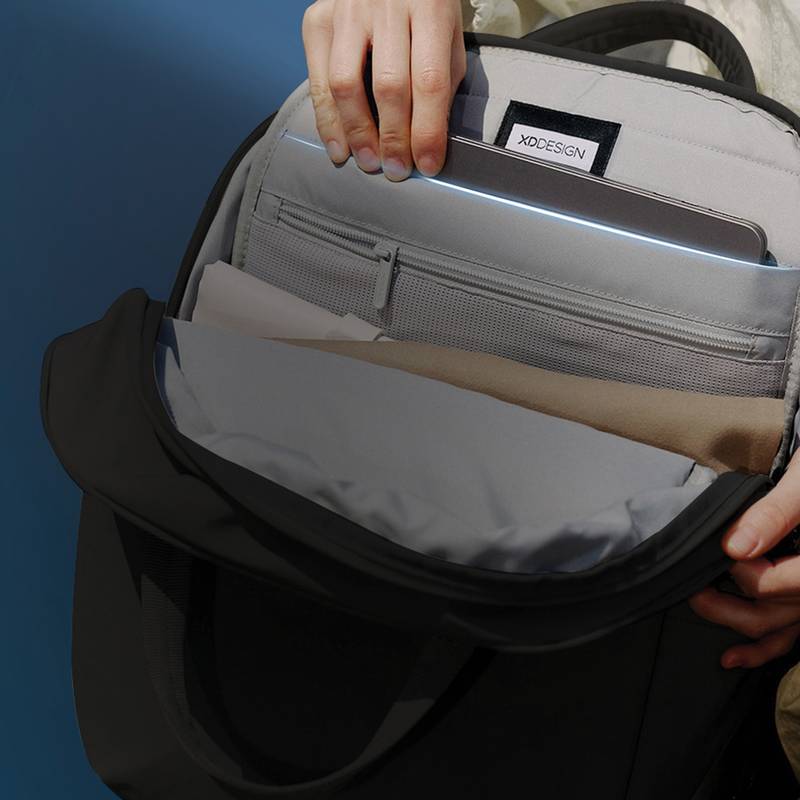 Měkký Tote Batoh XD Design, černá - šedá Měkký Tote Batoh XD Design, černá - šedá