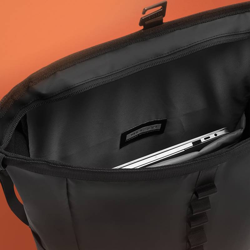 Vodeodolný batoh na bicykel Urban, čierna - sivá Vodeodolný batoh na bicykel Urban, čierna - sivá