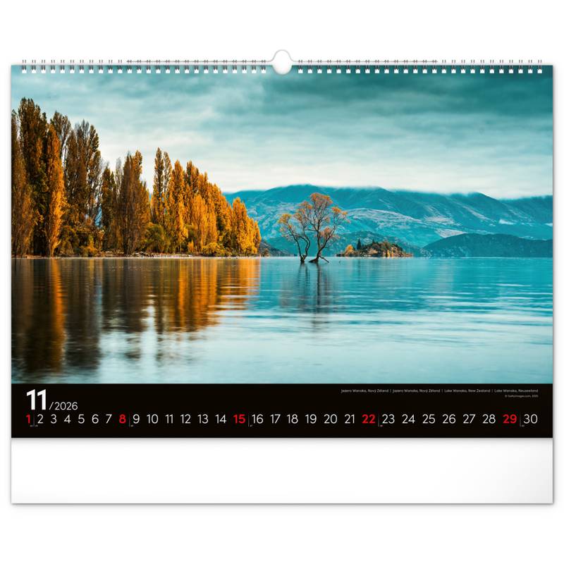 NOTIQUE Nástěnný kalendář Země 2026, 48 x 33 cm NOTIQUE Nástěnný kalendář Země 2026, 48 x 33 cm