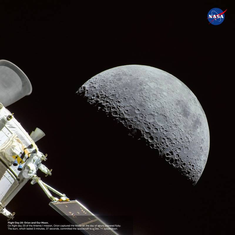 NOTIQUE Poznámkový kalendář NASA 2026, 30 x 30 cm NOTIQUE Poznámkový kalendář NASA 2026, 30 x 30 cm