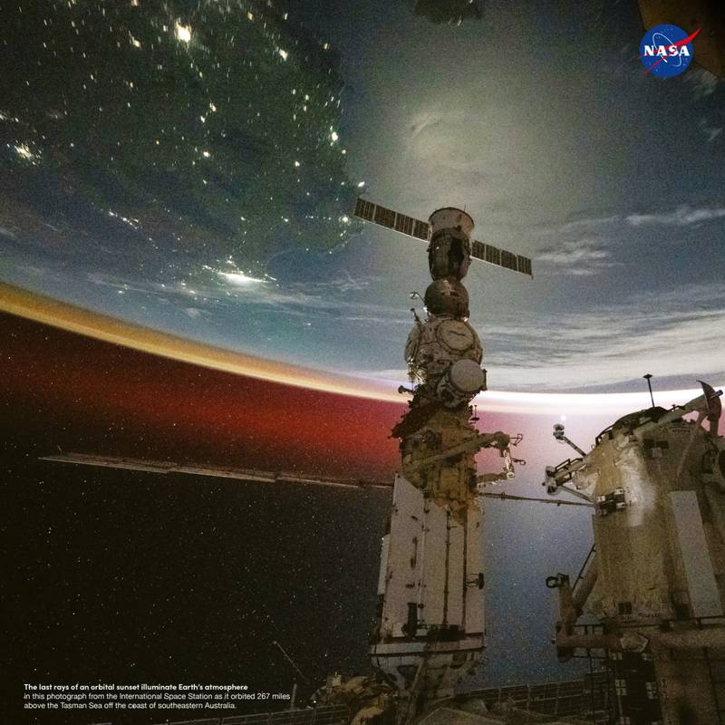 NOTIQUE Poznámkový kalendář NASA 2026, 30 x 30 cm NOTIQUE Poznámkový kalendář NASA 2026, 30 x 30 cm