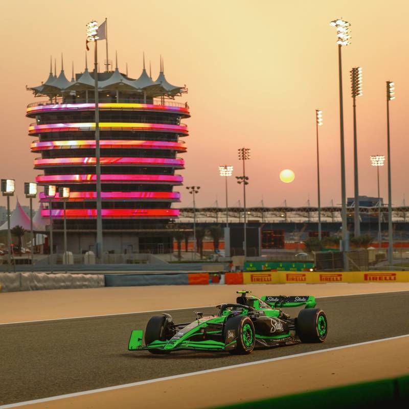 NOTIQUE Poznámkový kalendář Formule – Jiří Křenek 2026, 30 x 30 cm NOTIQUE Poznámkový kalendář Formule – Jiří Křenek 2026, 30 x 30 cm