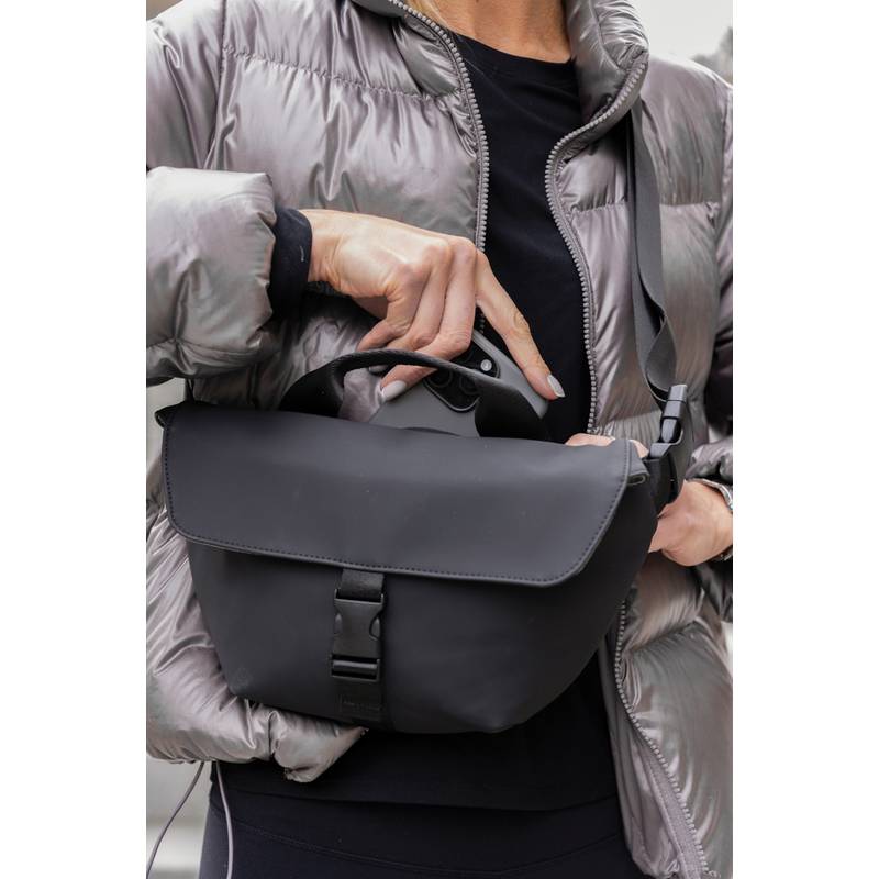 VINGA Baltimore RCS taška cez rameno, čierna VINGA Baltimore RCS taška cez rameno, čierna