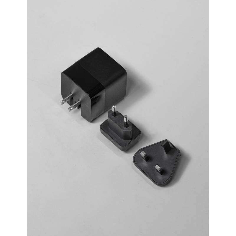 Urban Vitamin Mendocino 65W GaN nabíječka s nabíjecím kabelem, černá Urban Vitamin Mendocino 65W GaN nabíječka s nabíjecím kabelem, černá