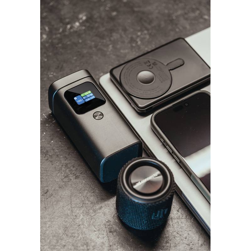 Urban Vitamin Sunnyvale 100W 15 000 mAh magn. powerbanka, sivá Urban Vitamin Sunnyvale 100W 15 000 mAh magn. powerbanka, sivá