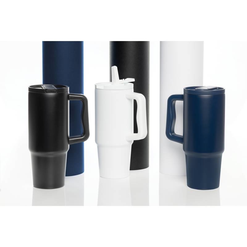 Embrace neprotékající tumbler z recykl. nerez. oceli 900ml, černá Embrace neprotékající tumbler z recykl. nerez. oceli 900ml, černá