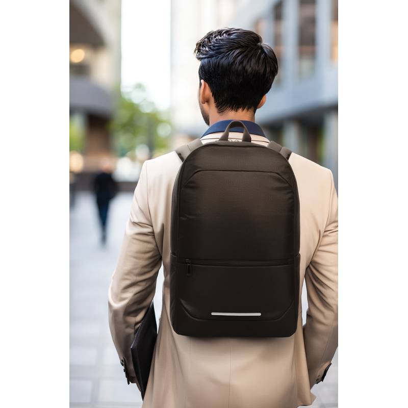 Business batoh CityPack AWARE™ z RPET pro notebook do 15,6, černá Business batoh CityPack AWARE™ z RPET pro notebook do 15,6, černá