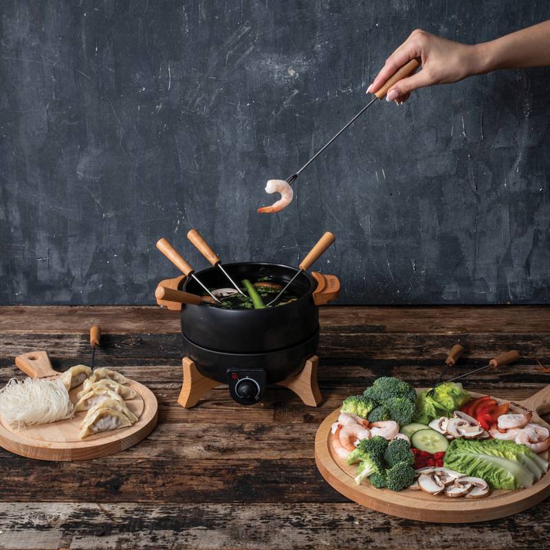 BOSKA elektrická souprava na fondue Party - 2,3 l (EU Typ F), černá BOSKA elektrická souprava na fondue Party - 2,3 l (EU Typ F), černá