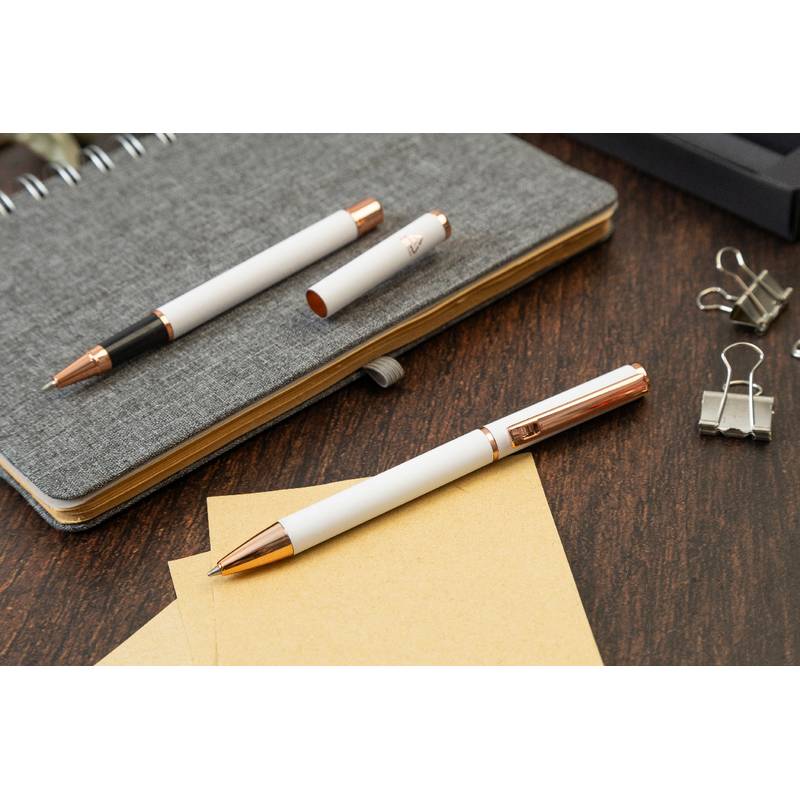 Rossy sada pier, biela Rossy sada pier, biela