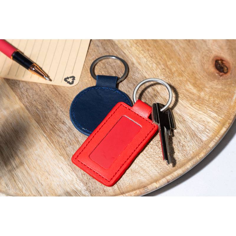 ShineKey Rect prívesok na kľúče z RPU, červená ShineKey Rect prívesok na kľúče z RPU, červená