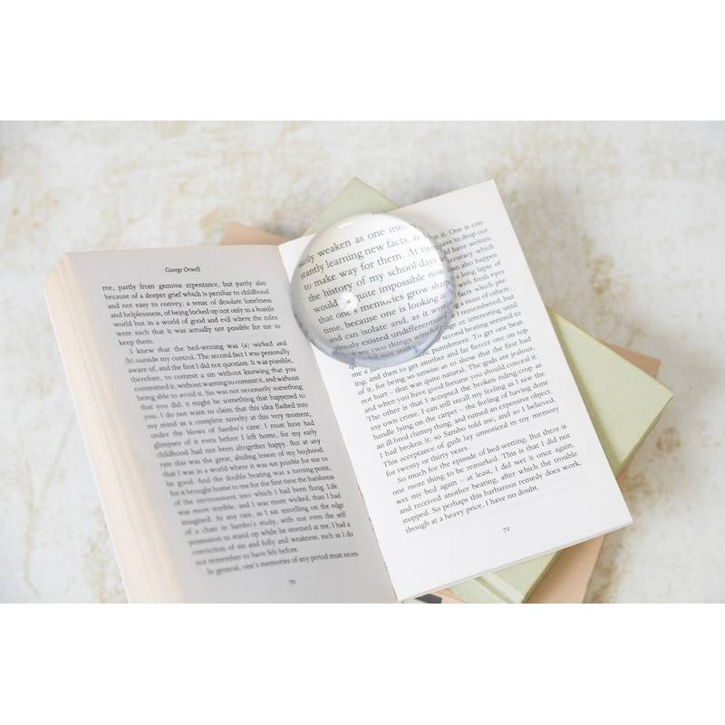 Hemisphere těžítko na papír, transparentní Hemisphere těžítko na papír, transparentní