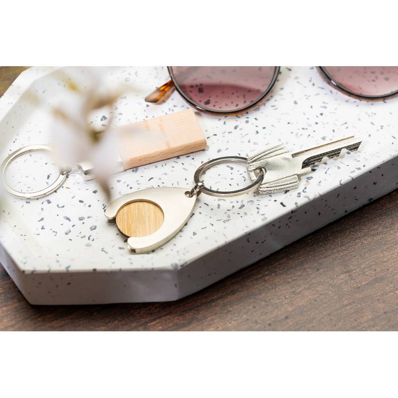 Zoinc prívesok na kľúče z RPU so žetónom na vozíku, hnedá Natural Zoinc prívesok na kľúče z RPU so žetónom na vozíku, hnedá Natural