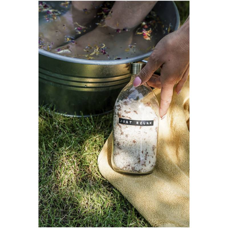 Wellmark Just Relax 500 ml kúpeľová soľ s vôňou ruže, transparentná Wellmark Just Relax 500 ml kúpeľová soľ s vôňou ruže, transparentná