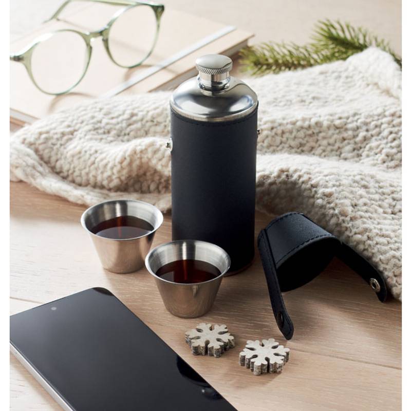 Ploskačka s panákmi, čierna Ploskačka s panákmi, čierna