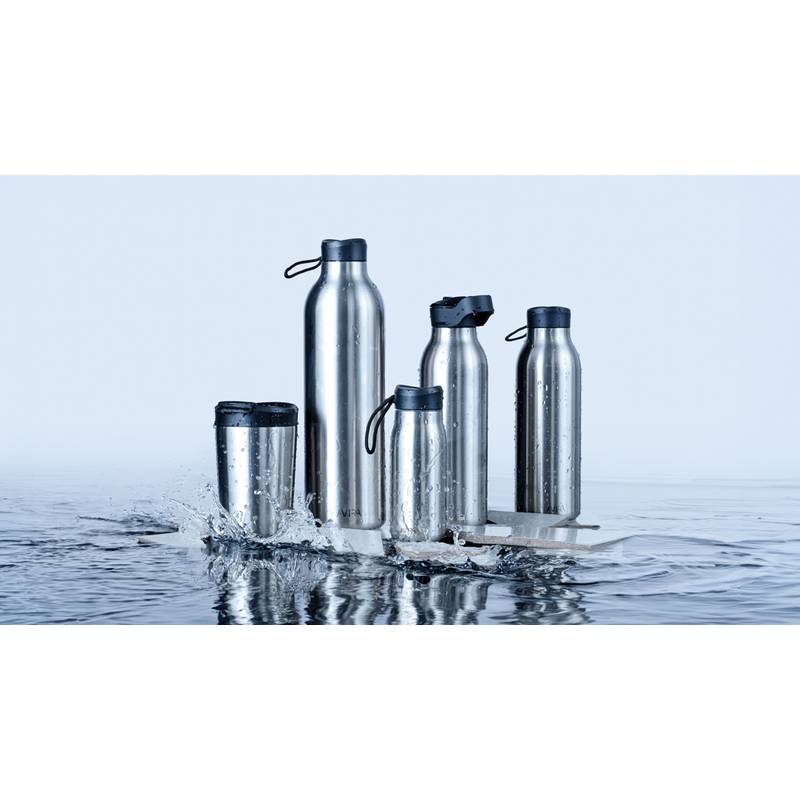 Mini cestovný hrnček Avira Ain 150ml z RCS recyklovaného hliníka, sivá strieborná Mini cestovný hrnček Avira Ain 150ml z RCS recyklovaného hliníka, sivá strieborná