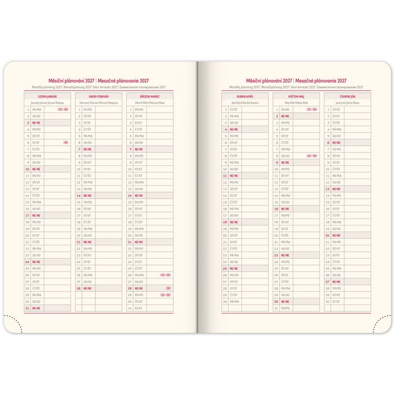 NOTIQUE Denný diár Twill 2026, bordó-zlatý, 15 x 21 cm NOTIQUE Denný diár Twill 2026, bordó-zlatý, 15 x 21 cm