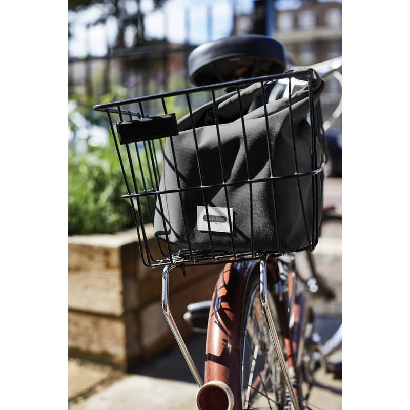 Izolovaná/chladiaca taška na obed 6,7l Black+Blum, čierna Izolovaná/chladiaca taška na obed 6,7l Black+Blum, čierna