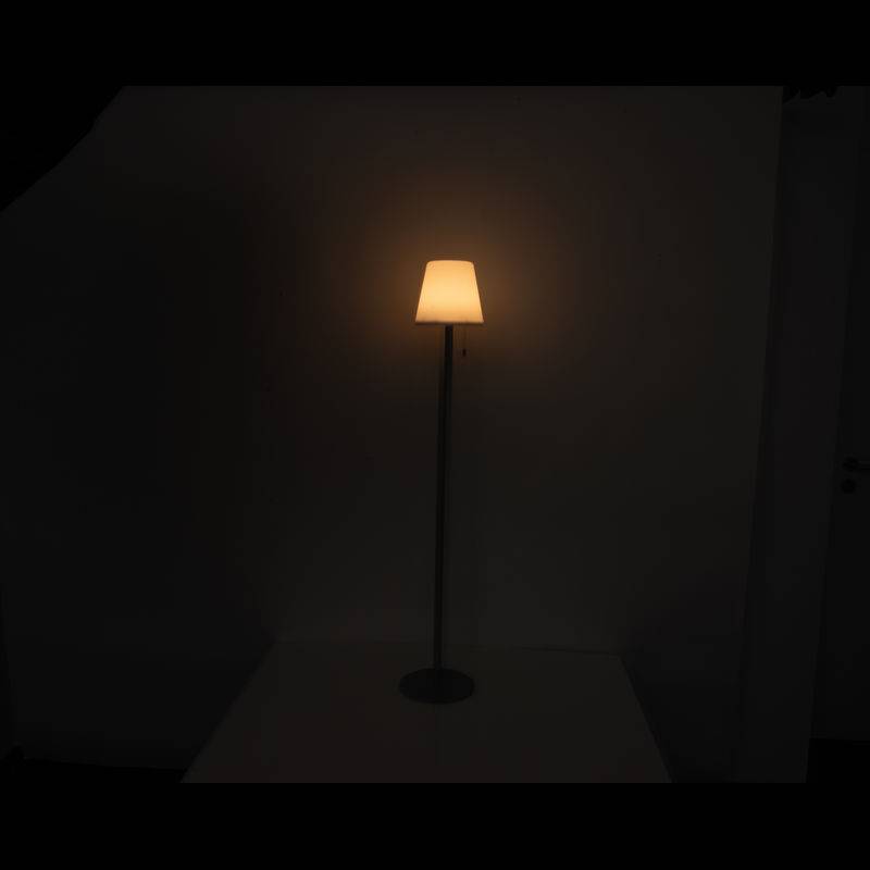 Veľká vonkajšia lampa s meniacou sa farbou, biela Veľká vonkajšia lampa s meniacou sa farbou, biela