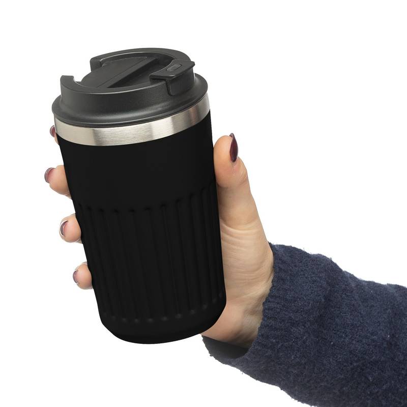 Cestovný hrnček z recyklovaného nerezu (400 ml) Chiara, čierna Cestovný hrnček z recyklovaného nerezu (400 ml) Chiara, čierna