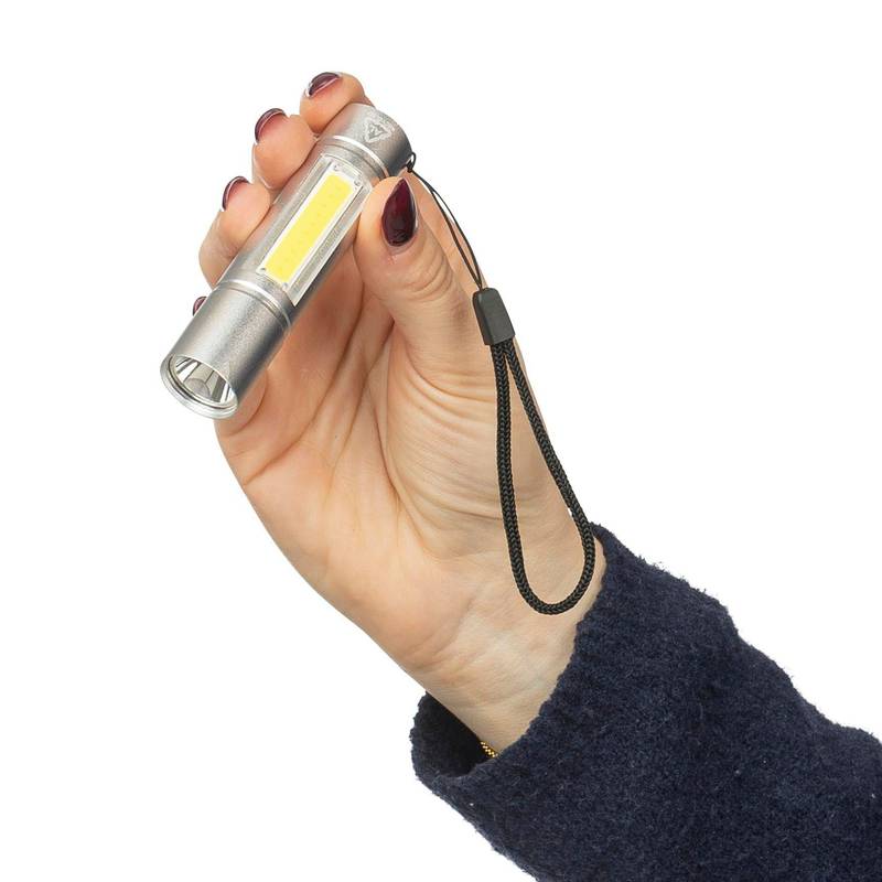 Baterka Sami z recyklovaného hliníka COB, čierna Baterka Sami z recyklovaného hliníka COB, čierna