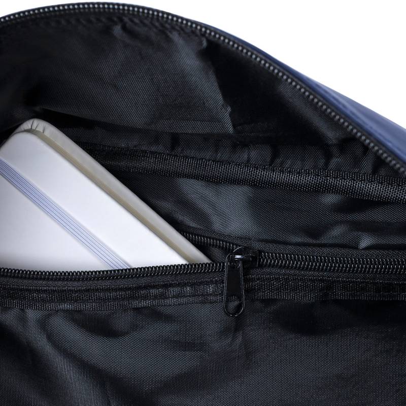 Cestovná taška z recyklovaného PU Mirae, čierna Cestovná taška z recyklovaného PU Mirae, čierna