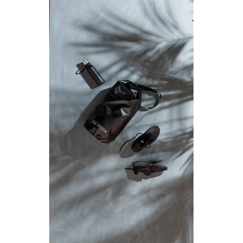 Štíhlá termoláhev VINGA, černá Štíhlá termoláhev VINGA, černá