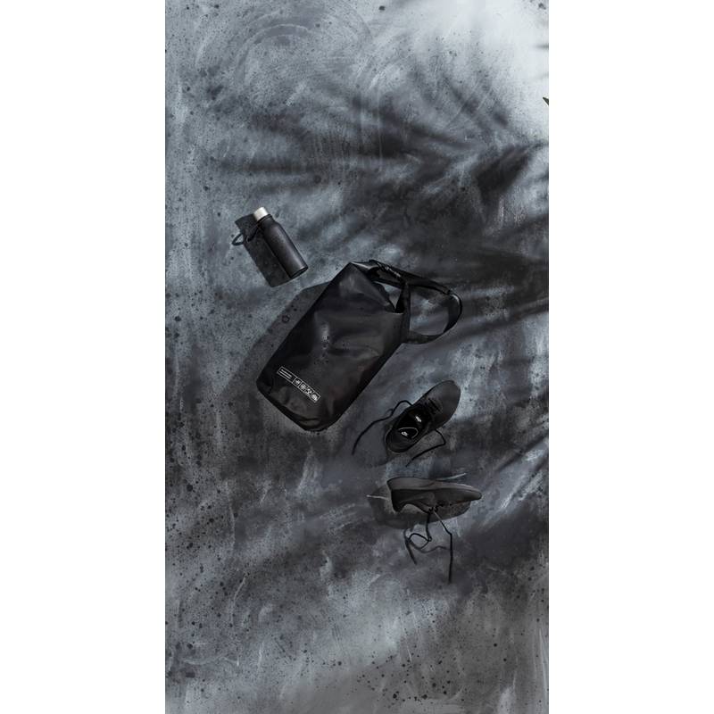 Štíhlá termoláhev VINGA, černá Štíhlá termoláhev VINGA, černá