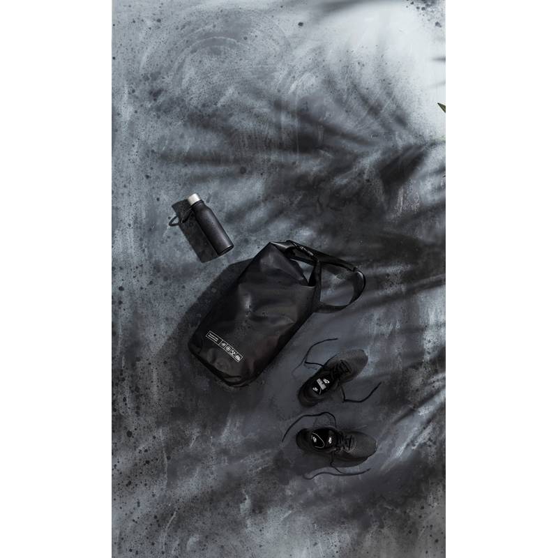 Štíhlá termoláhev VINGA, černá Štíhlá termoláhev VINGA, černá