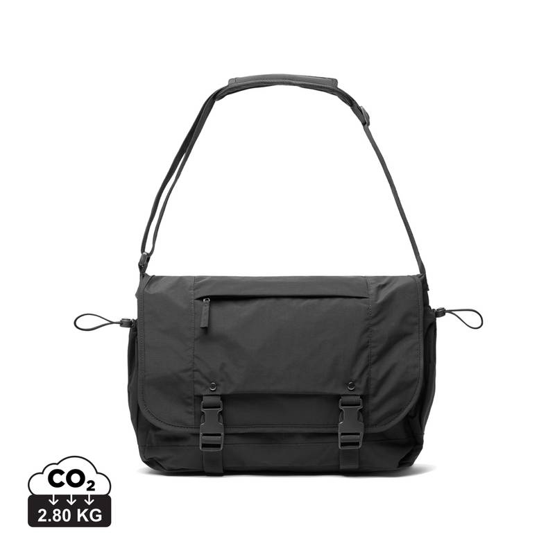 KENTO URBAN RCS recyklovaný nylonový 15,6-palcový messenger, čierna KENTO URBAN RCS recyklovaný nylonový 15,6-palcový messenger, čierna
