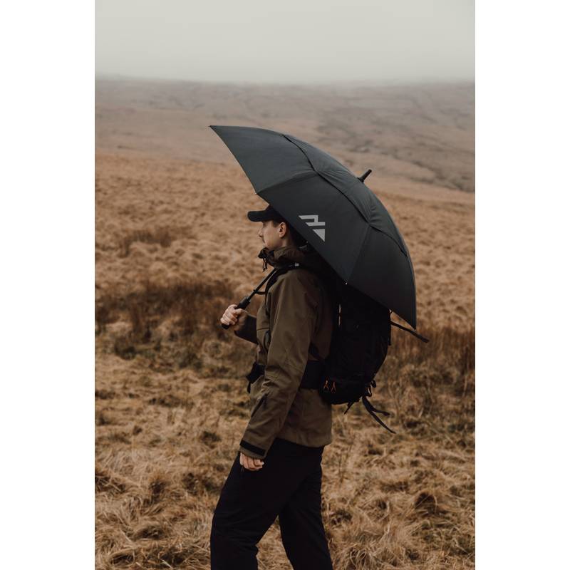 Nordic Drift Trail 27" AWARE™ RPET dáždnik proti búrke, čierna Nordic Drift Trail 27" AWARE™ RPET dáždnik proti búrke, čierna