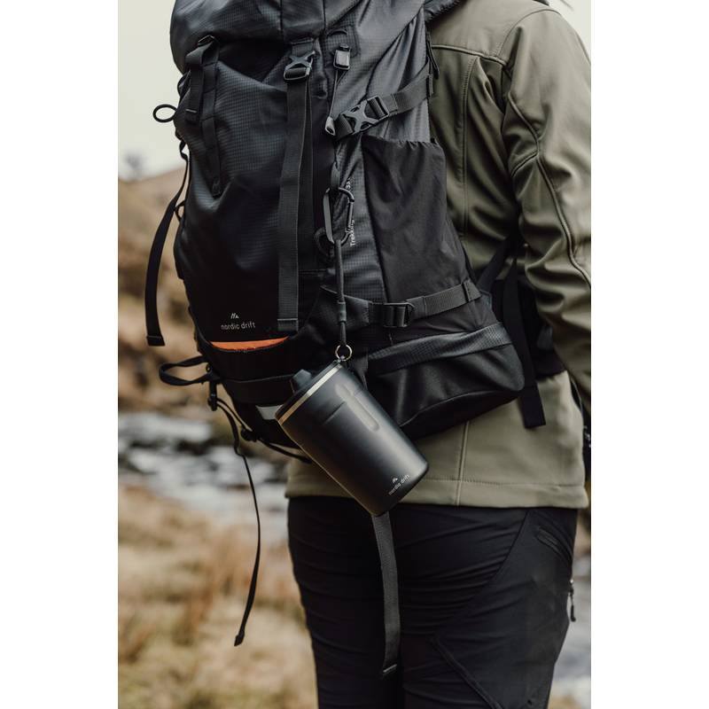 Nordic Drift Trail RCS Uzamyk. a nepriep. hrnček na kávu 350, čierna Nordic Drift Trail RCS Uzamyk. a nepriep. hrnček na kávu 350, čierna