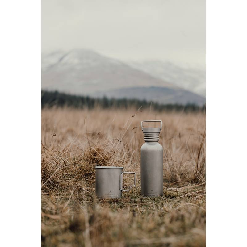 Nordic Drift Trail Ultra Ľahká Titánová Fľaša na vodu 600 ml, sivá Silver Nordic Drift Trail Ultra Ľahká Titánová Fľaša na vodu 600 ml, sivá Silver