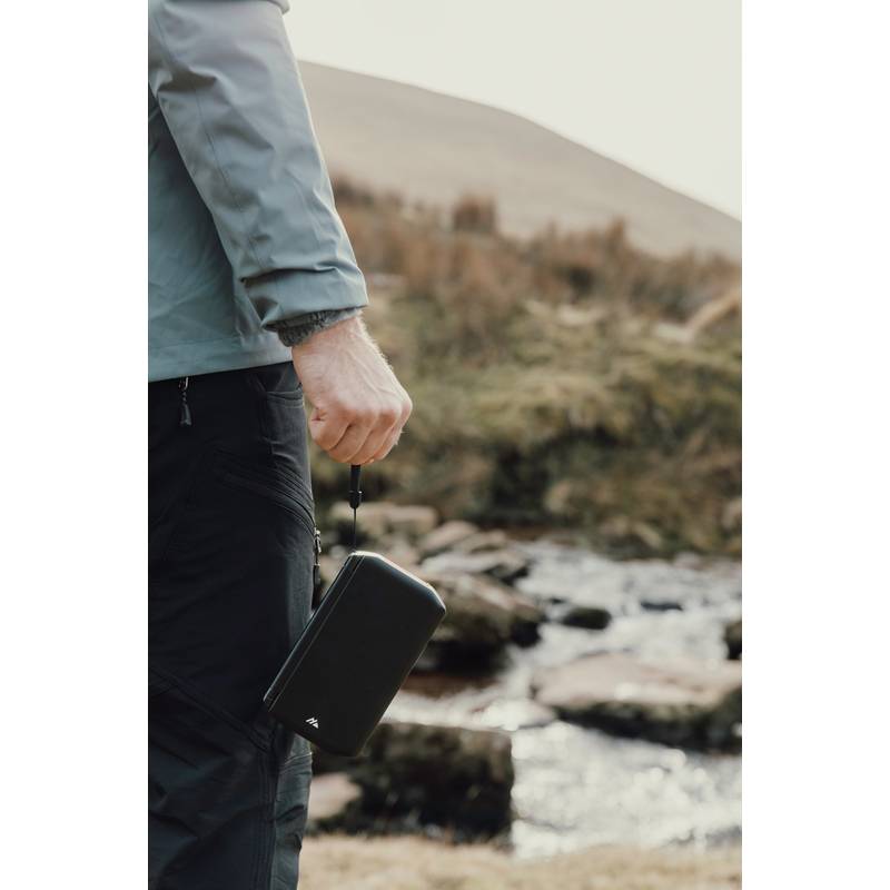 Nordic Drift Titan solárna powerbanka 10 000 mAh s 3 panelmi, čierna Nordic Drift Titan solárna powerbanka 10 000 mAh s 3 panelmi, čierna