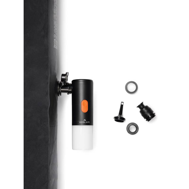 Nordic Drift Titan prenosná vzduchová pumpa s kemp. svetlom, čierna Nordic Drift Titan prenosná vzduchová pumpa s kemp. svetlom, čierna