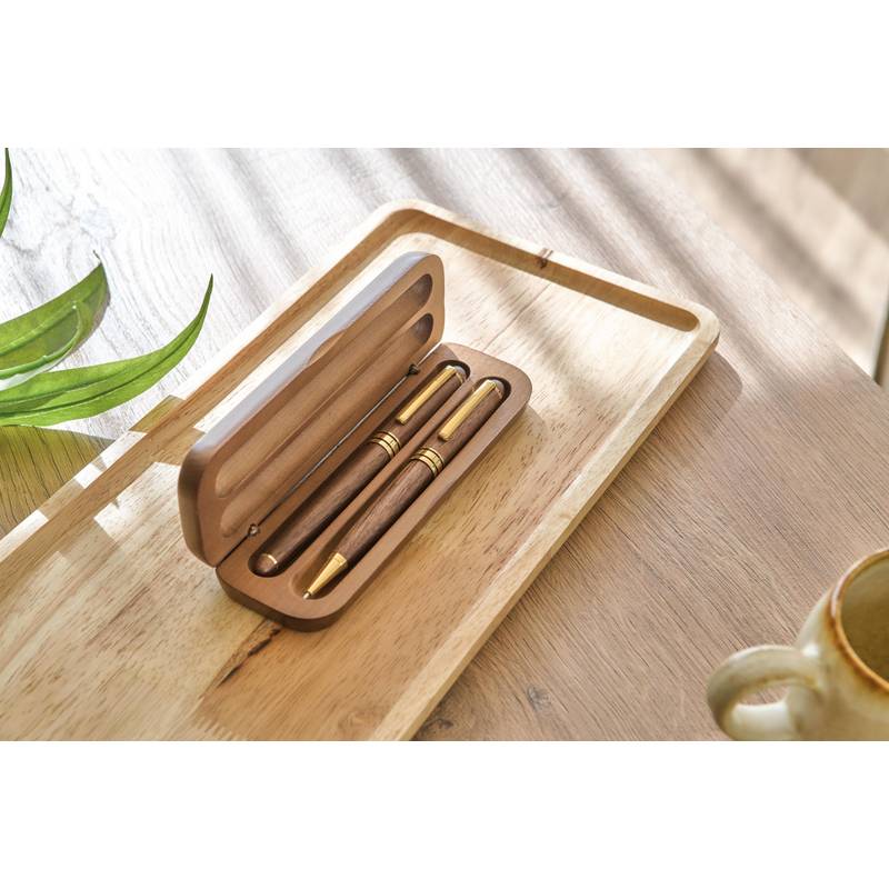 Sada per z ořechového dřeva Adelina, hnědá Sada per z ořechového dřeva Adelina, hnědá