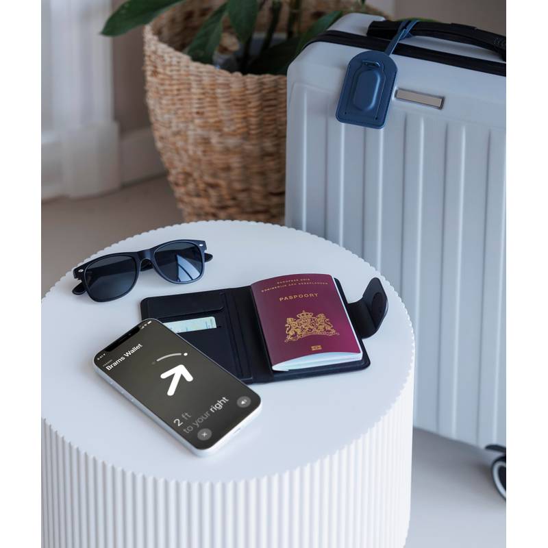 Recyklovaný držák na pas se sledováním Mavi, černá Recyklovaný držák na pas se sledováním Mavi, černá