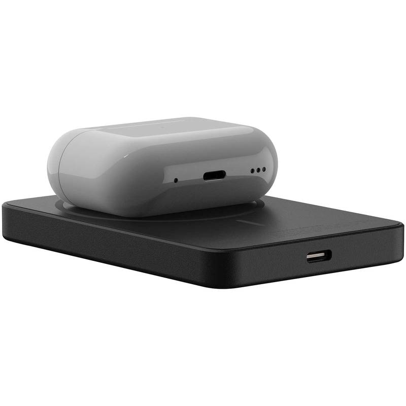 Xtorm Go2 15W bezdrátová powerbanka s kapacitou 5 000 mAh, černá Xtorm Go2 15W bezdrátová powerbanka s kapacitou 5 000 mAh, černá