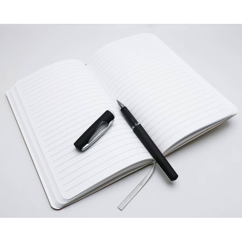 Notes linkovaný - A5 - kraft - chrpy Notes linkovaný - A5 - kraft - chrpy