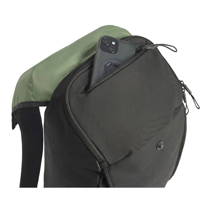 Batoh Thule Paramount 20L, čierna Batoh Thule Paramount 20L, čierna
