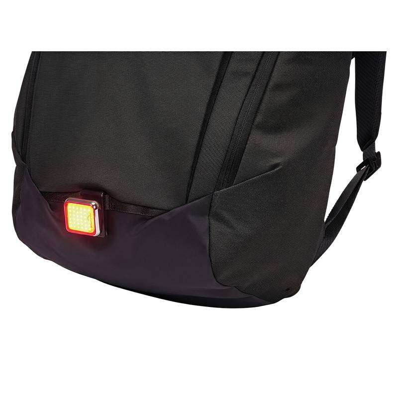 Batoh Thule Paramount 20L, čierna Batoh Thule Paramount 20L, čierna