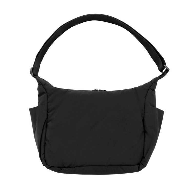 KENTO URBAN RCS polstrovaná crossbody taška z rec. Nylonu KENTO URBAN RCS polstrovaná crossbody taška z rec. Nylonu