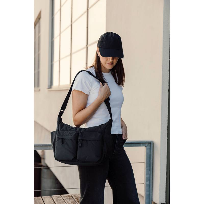 KENTO URBAN RCS polstrovaná crossbody taška z rec. Nylonu KENTO URBAN RCS polstrovaná crossbody taška z rec. Nylonu