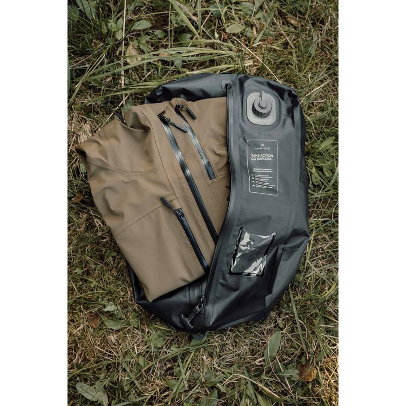 Nordic Drift Trail RCS IPX 8 vákuové vrecko s pumpou 20 l, čierna Nordic Drift Trail RCS IPX 8 vákuové vrecko s pumpou 20 l, čierna