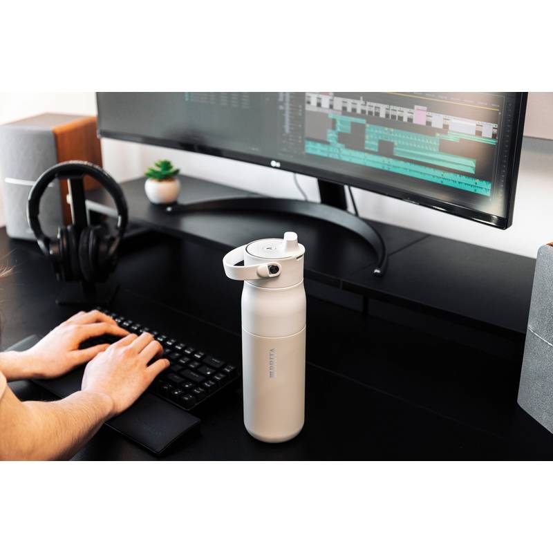 BRITA LARQ iQ Track Purify Clean fľaša, 680 ml, biela BRITA LARQ iQ Track Purify Clean fľaša, 680 ml, biela