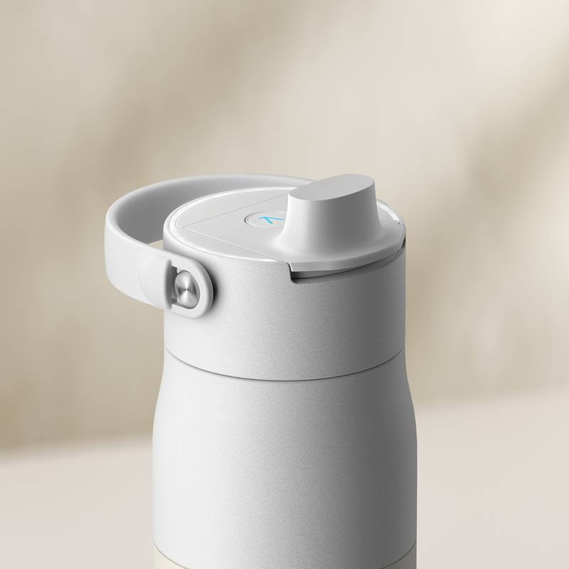 BRITA LARQ iQ Track Purify Clean fľaša, 680 ml, biela BRITA LARQ iQ Track Purify Clean fľaša, 680 ml, biela