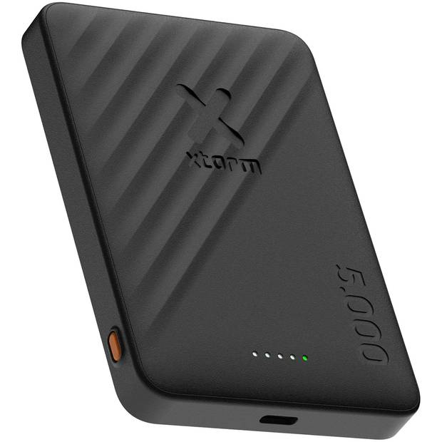 Xtorm Go2 15W bezdrátová powerbanka s kapacitou 5 000 mAh, černá Xtorm Go2 15W bezdrátová powerbanka s kapacitou 5 000 mAh, černá