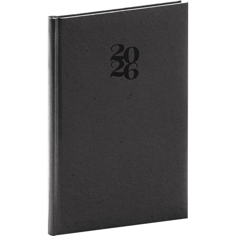 NOTIQUE Týdenní diář Essenza 2026, káva, 15 x 21 cm NOTIQUE Týdenní diář Essenza 2026, káva, 15 x 21 cm